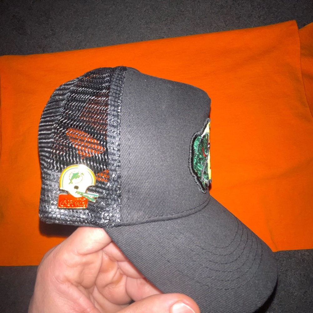 Miami Dolphins Hat Pin NFL